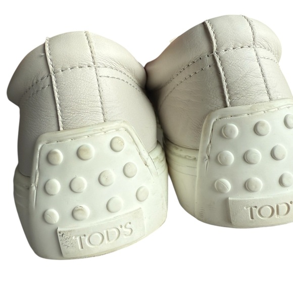 Tod’s women’s Kate light gray and black leather slip on shoes size 39  US 9 - Picture 8 of 10